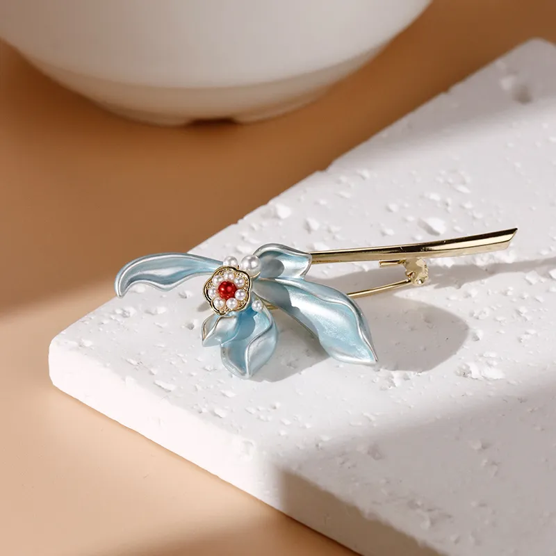 NATURALLYJOJO Zircon Brooches Women's Light Blue-6