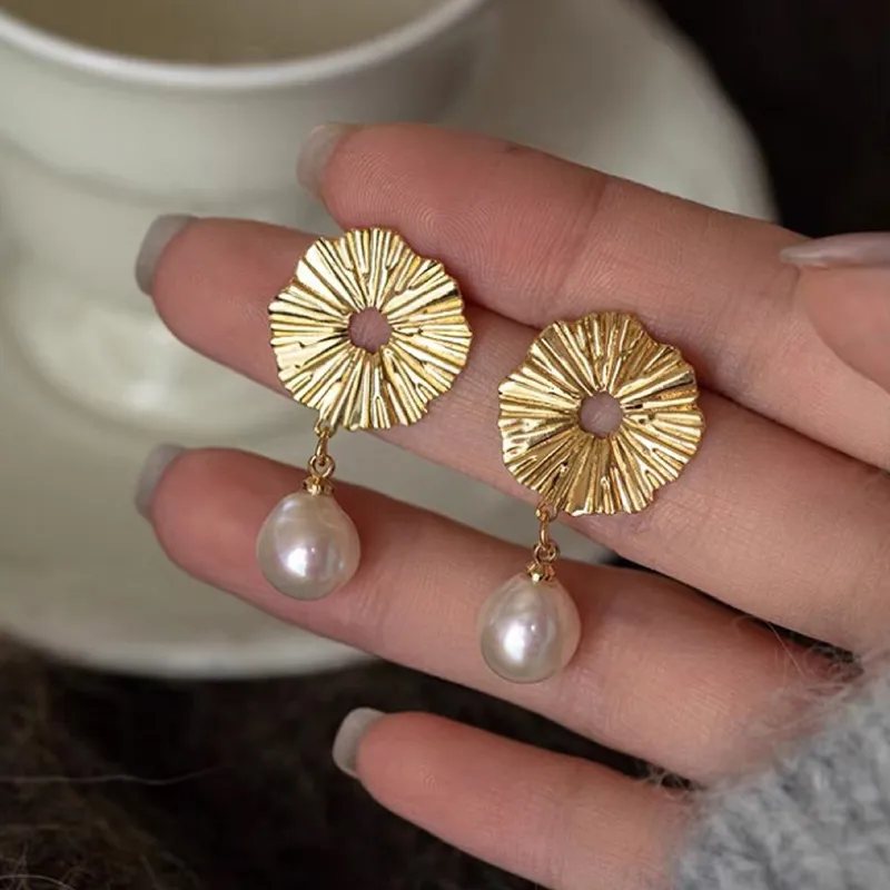 NATURALLYJOJO Freshwater Pearl Earrings Women's Gold-4
