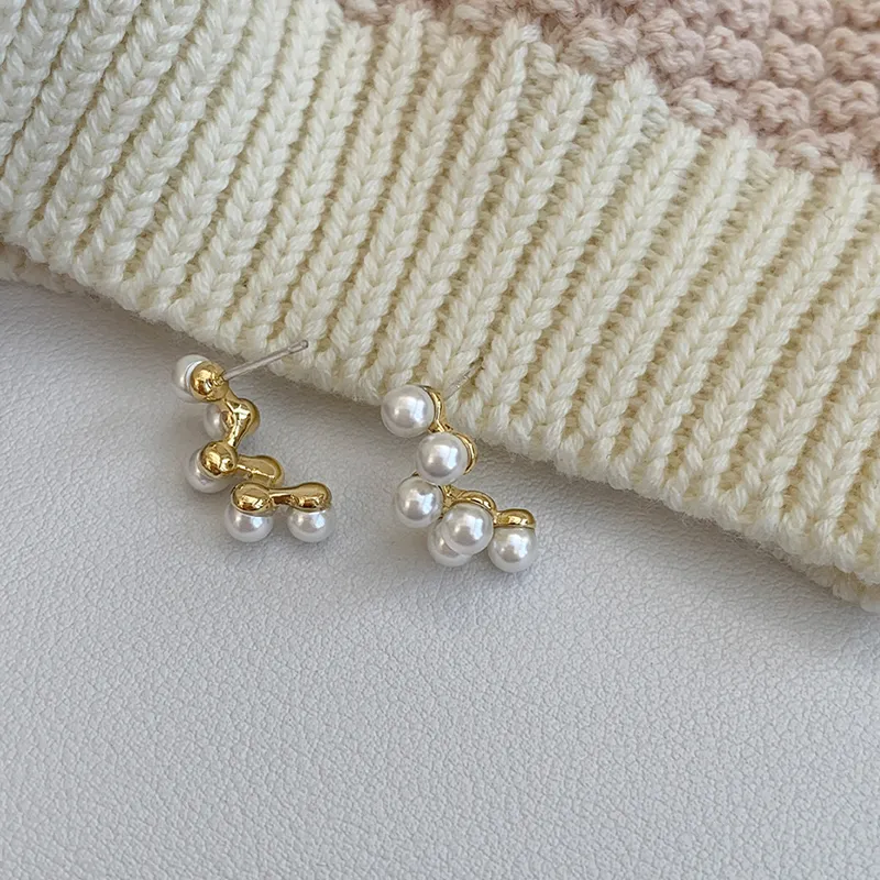NATURALLYJOJO Faux Pearl Earrings Women's Gold-5