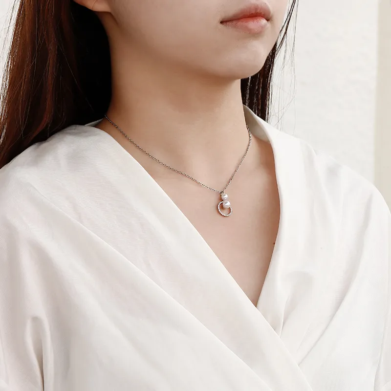 NATURALLYJOJO Imitation Pearl Copper Necklaces Women's Gold/Silver-7
