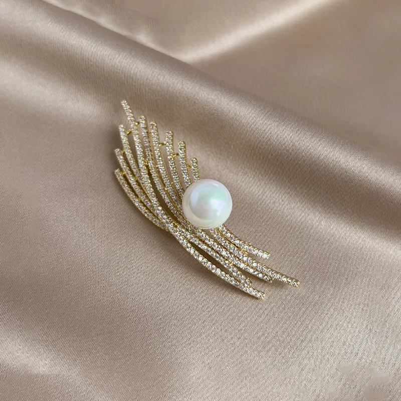 NATURALLYJOJO Faux Pearl Brooches Women's Silver-10