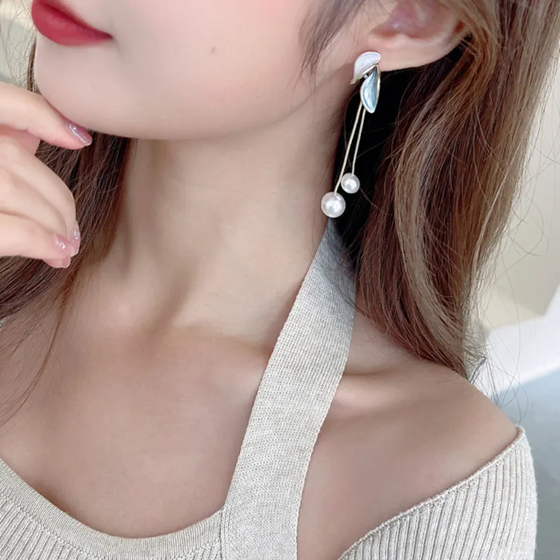 NATURALLYJOJO Shell Pearl Earrings Women's White-1