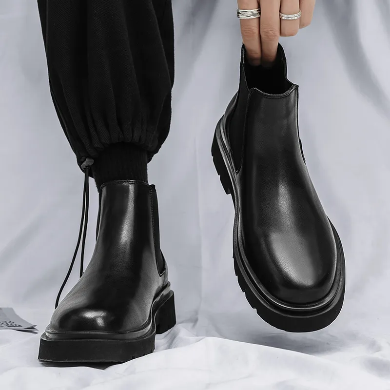 TFKY Short Chelsea Boots Men's Black-4