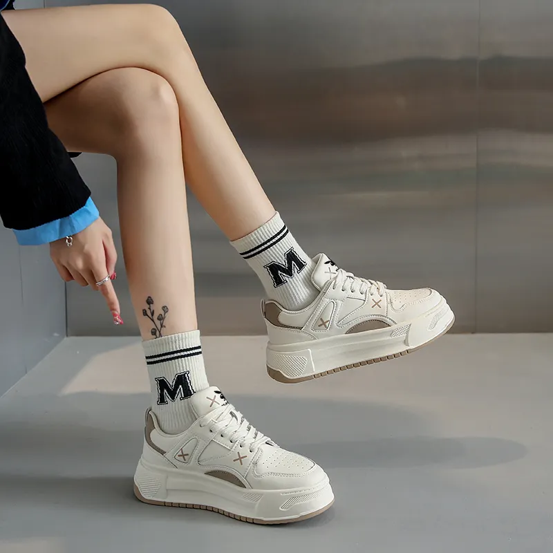 Playboy Low Top Skateboard Shoes Women's-1