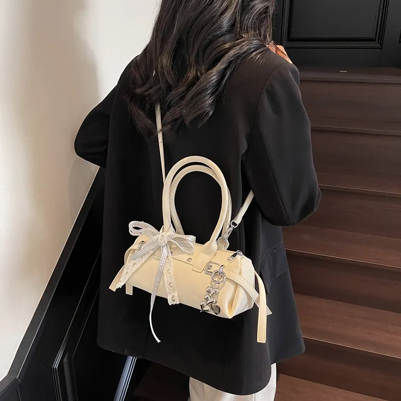 Three Ducklings PU Shoulder Bag Crossbody Bag Handbag Regular Women's Ecru/Blue/Pink/Black-2
