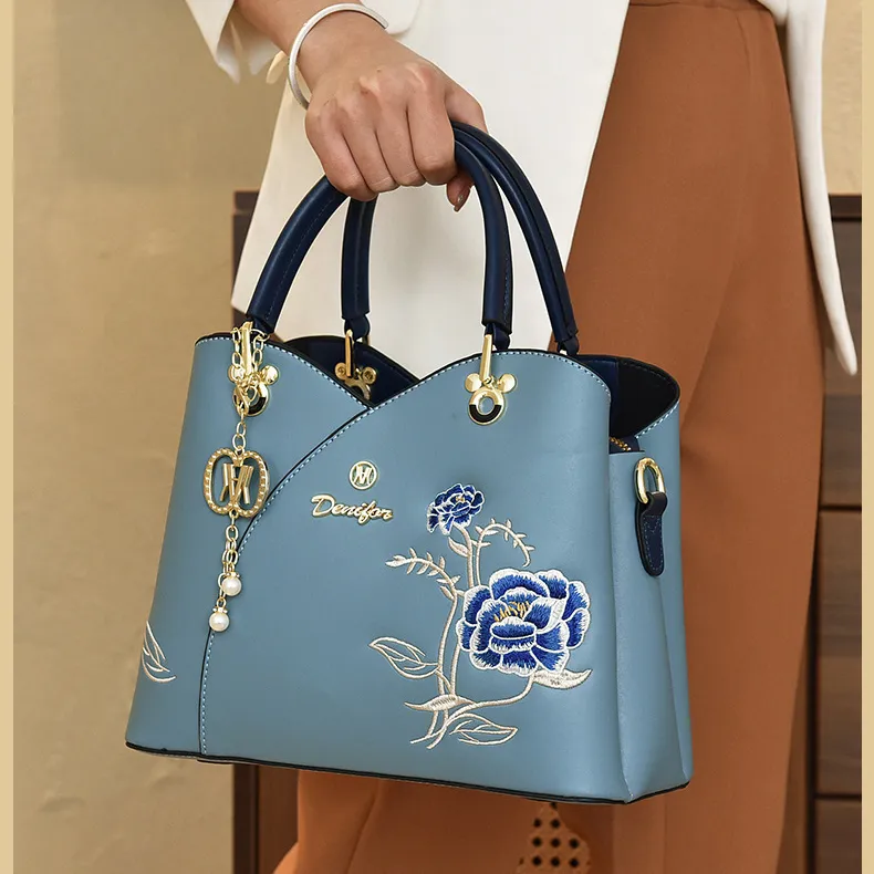 Three Ducklings PU Handbag Women's Multicolor-13