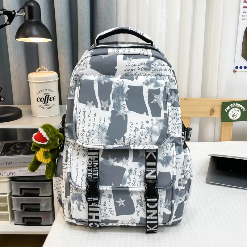 Three Ducklings Nylon Backpack Regular Men's White/Black/Gray/Red/Green-5