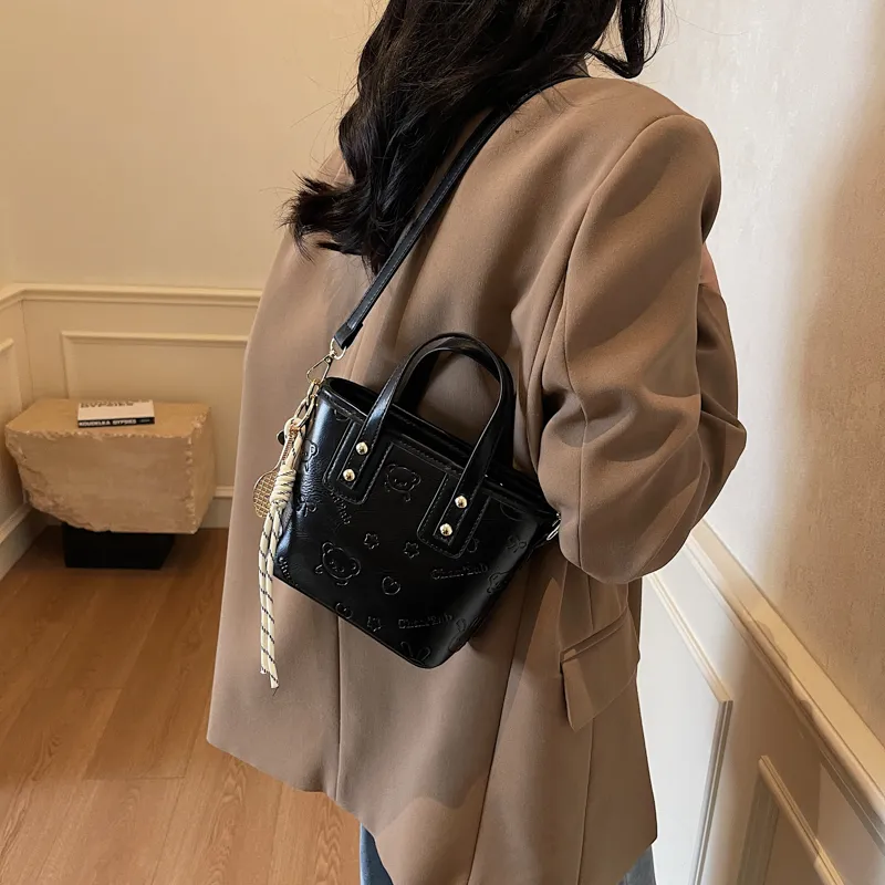 Three Ducklings PU Handbag Women's Ecru/Pink/Brown/Black-14