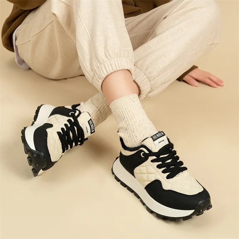Humanism 1986 Low Top Casual Shoes Women's Black-8