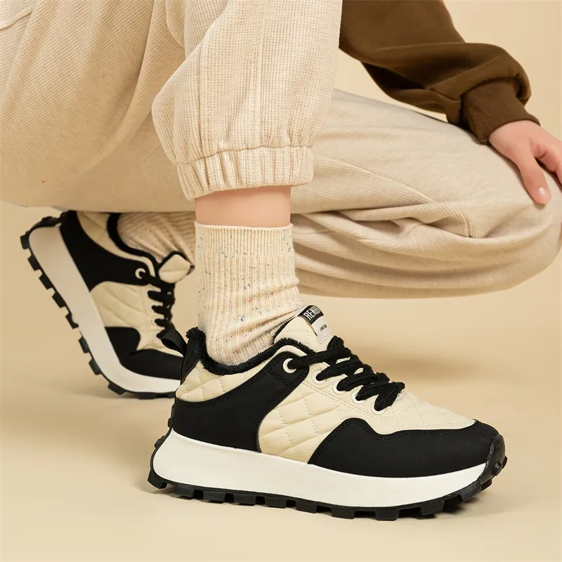 Humanism 1986 Low Top Casual Shoes Women's Black-9