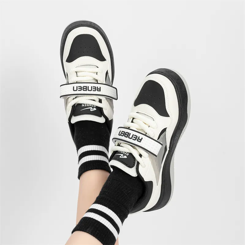 Humanism 1986 Low Top Skateboard Shoes Women's Black-9