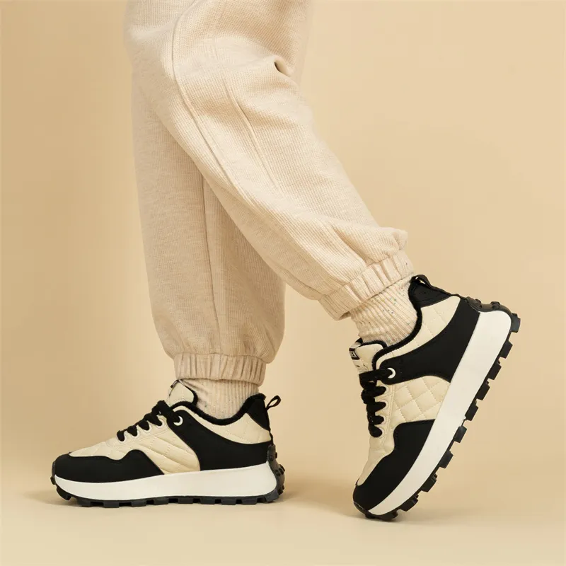 Humanism 1986 Low Top Casual Shoes Women's Black-10