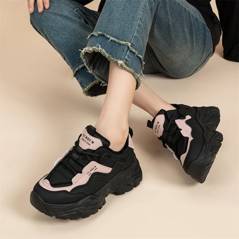 Humanism 1986 Chunky Sneakers Women's Low Top Black-11