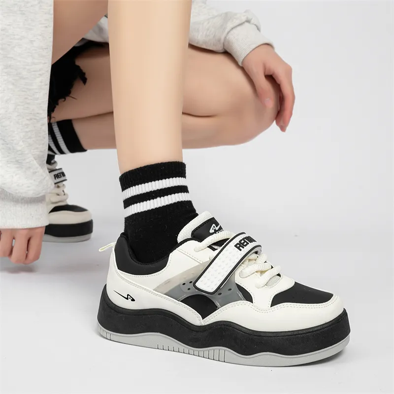 Humanism 1986 Low Top Skateboard Shoes Women's Black-8