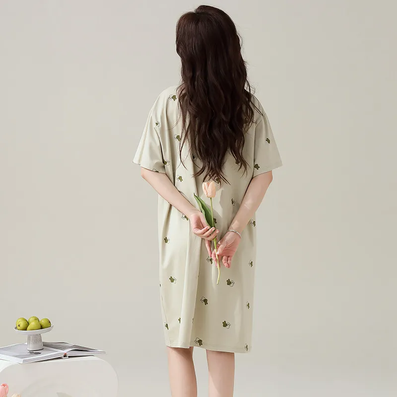 The Story Of The Flower Season Nightgown Women's Light Green-1