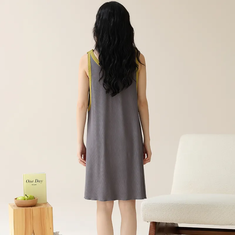 The Story Of The Flower Season Nightgown Women's Dark Gray-1