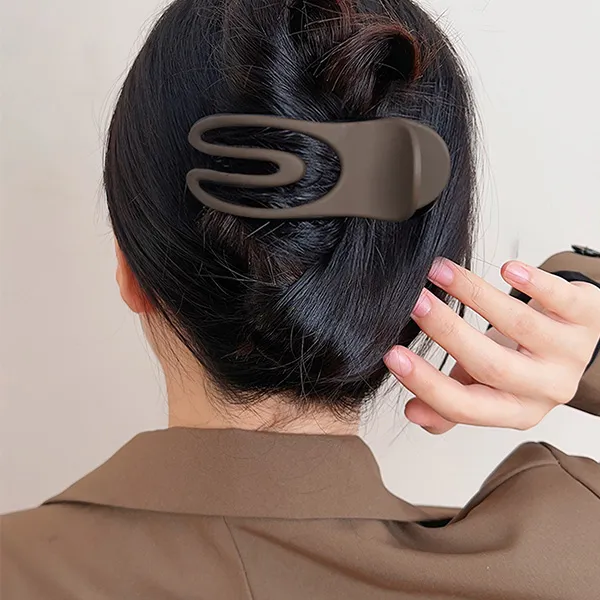 Left Europe Hair Clips Women's-4