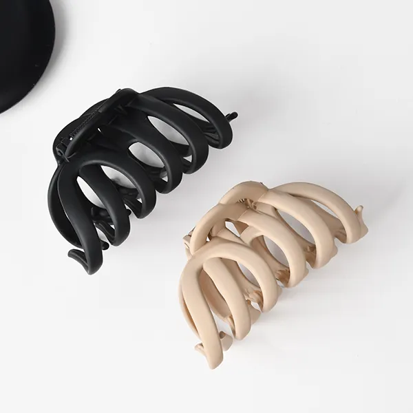 Left Europe Hair Clips Women's-3