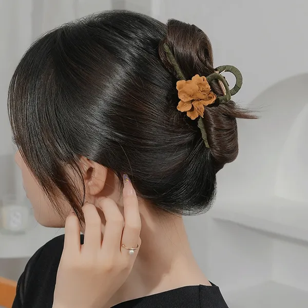 Left Europe Hair Clips Women's-2