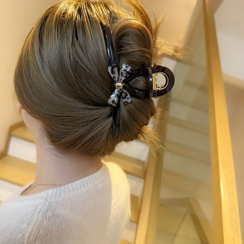 Left Europe Acrylic Hair Clips Women's-4