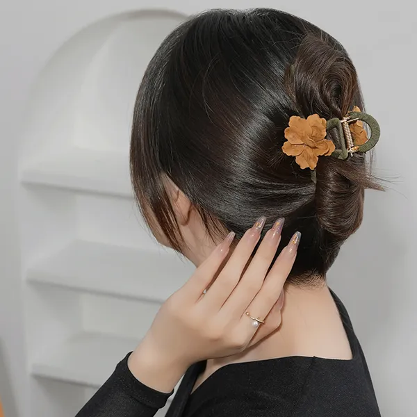 Left Europe Hair Clips Women's-4