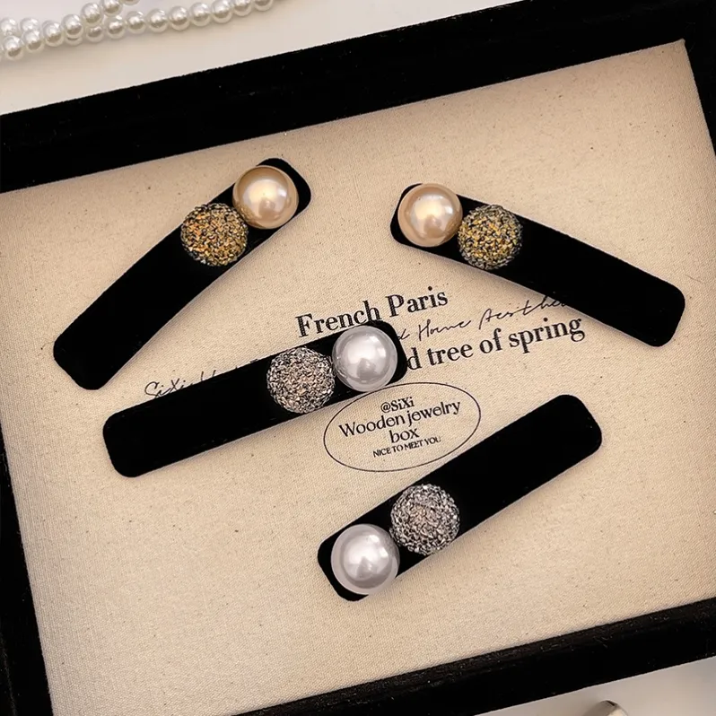 Left Europe Pearl Hair Clips Women's-2