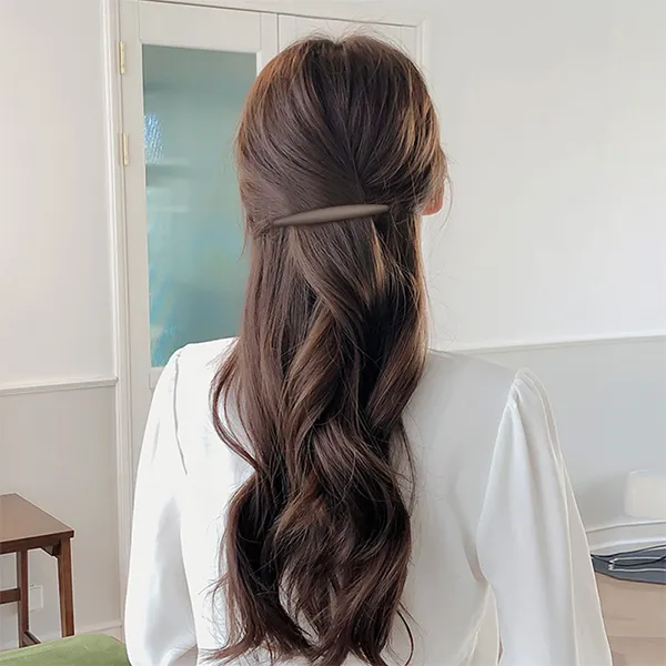 Left Europe Hair Clips Women's-1
