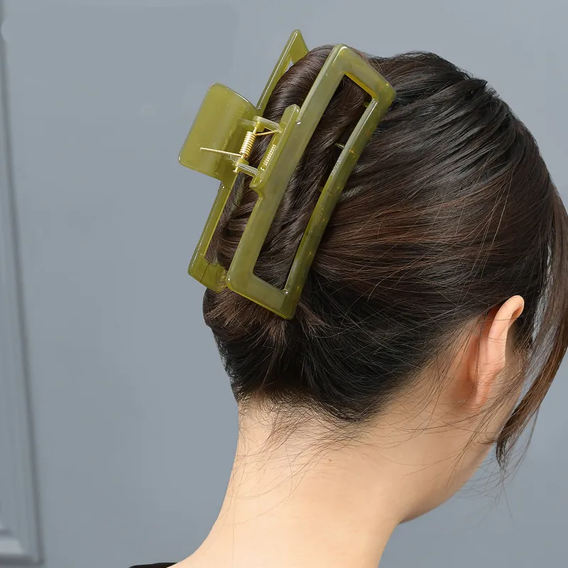 Left Europe Hair Clips Women's-2