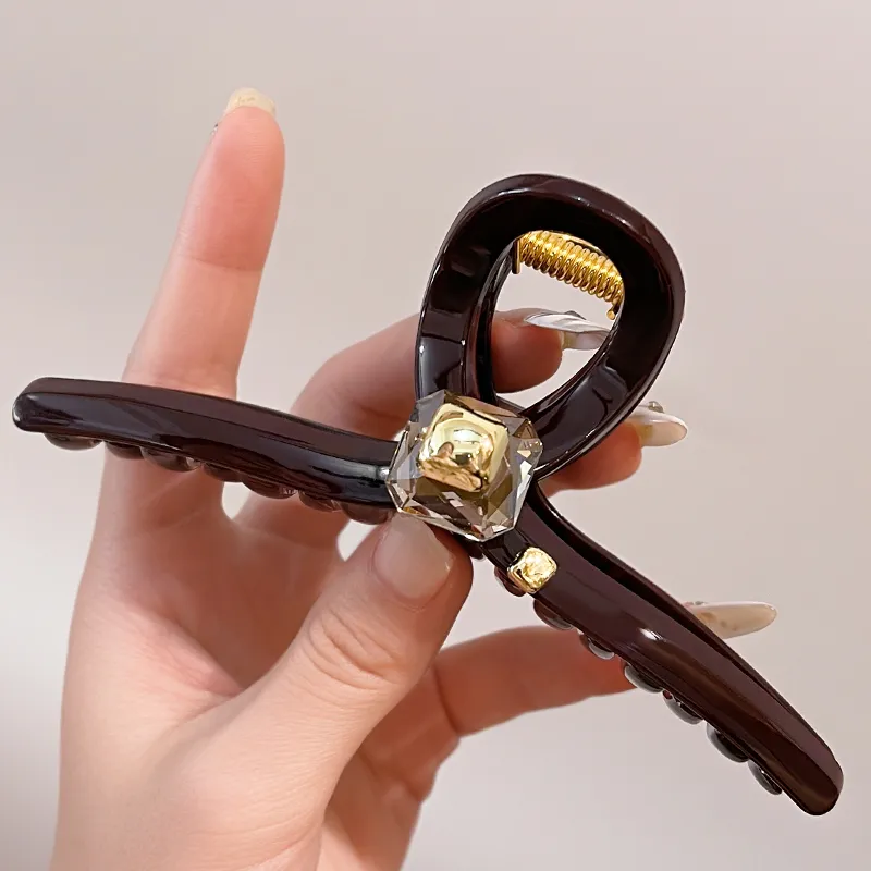 Left Europe Acrylic Hair Clips Women's-1