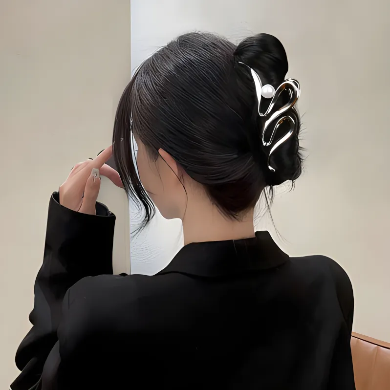 Left Europe Hair Clips Women's-1