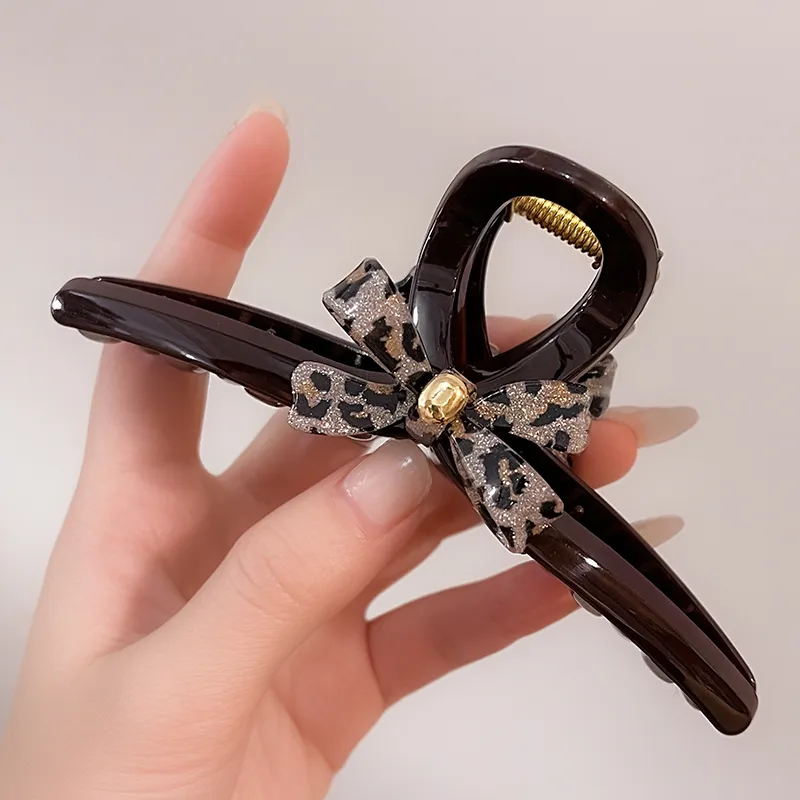 Left Europe Acrylic Hair Clips Women's-1