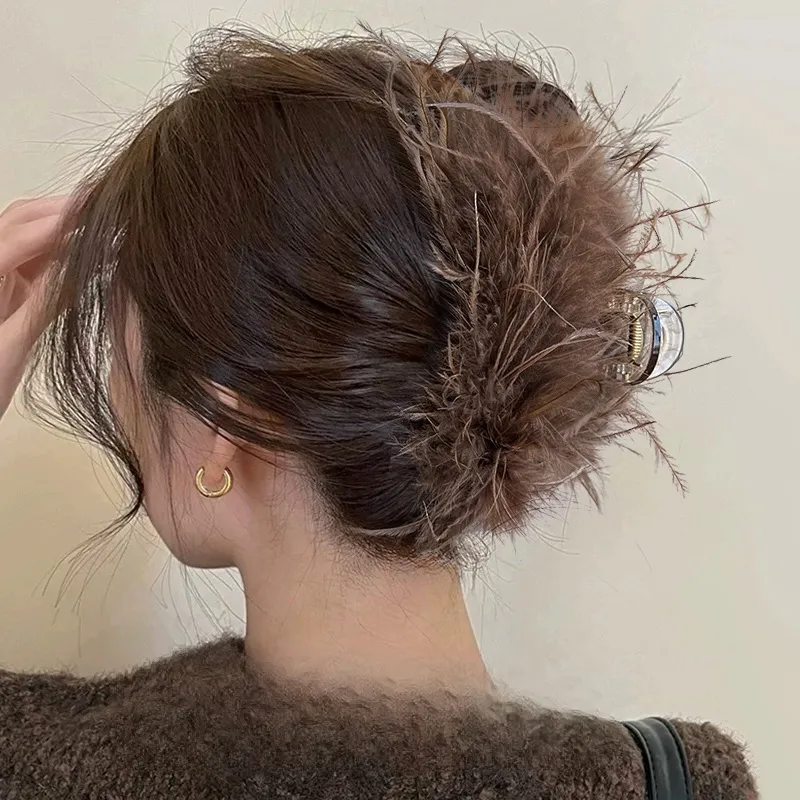 Left Europe Acrylic Hair Clips Women's-3