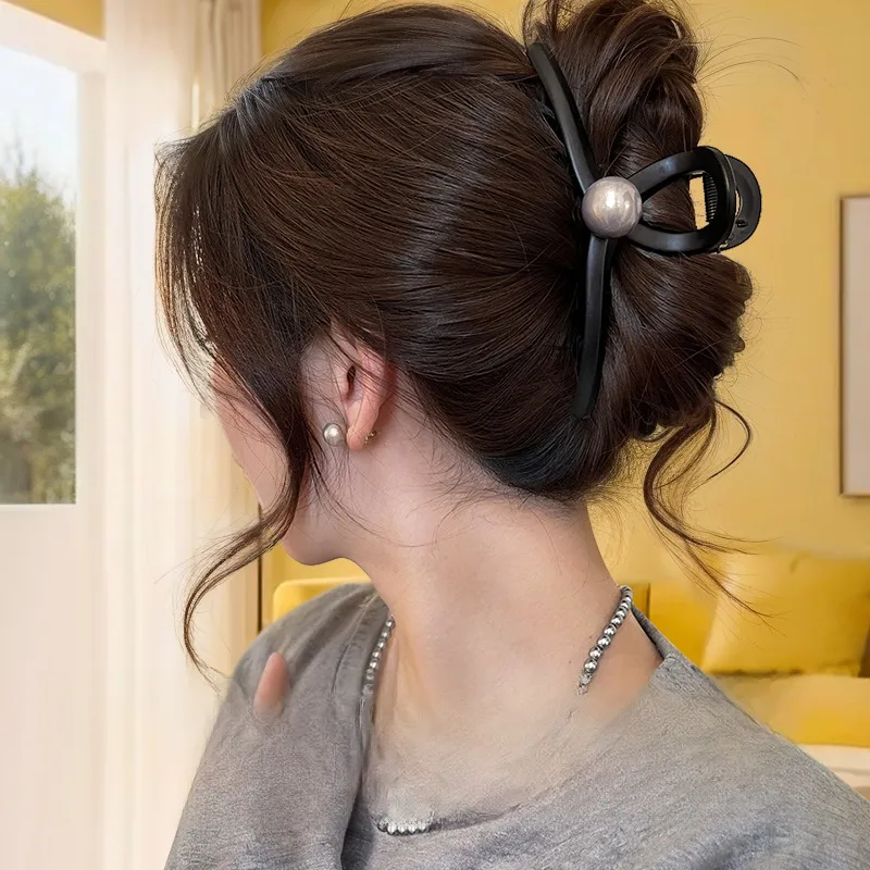 Left Europe Acrylic Hair Clips Women's-3