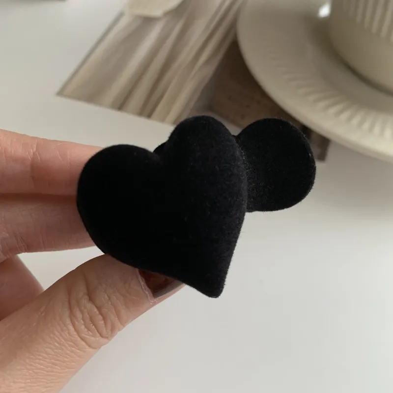 Left Europe Flock Hair Clips Women's-1
