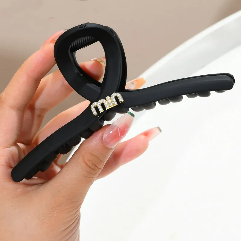 Left Europe Hair Clips Women's-2