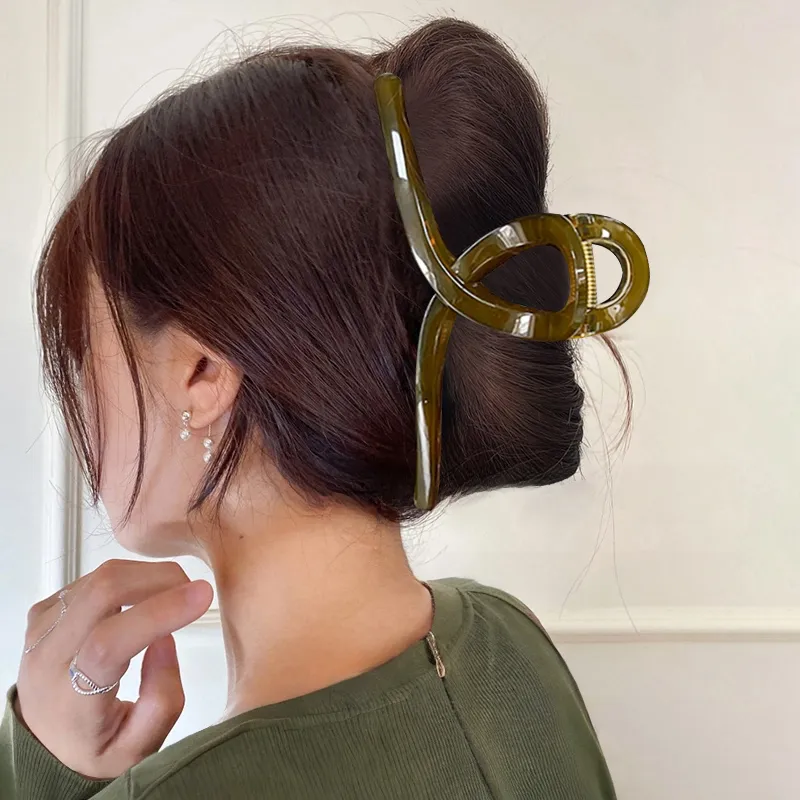 Left Europe Hair Clips Women's-2