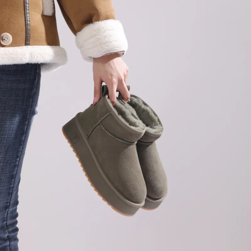 O.L Snow Boots Women's-7
