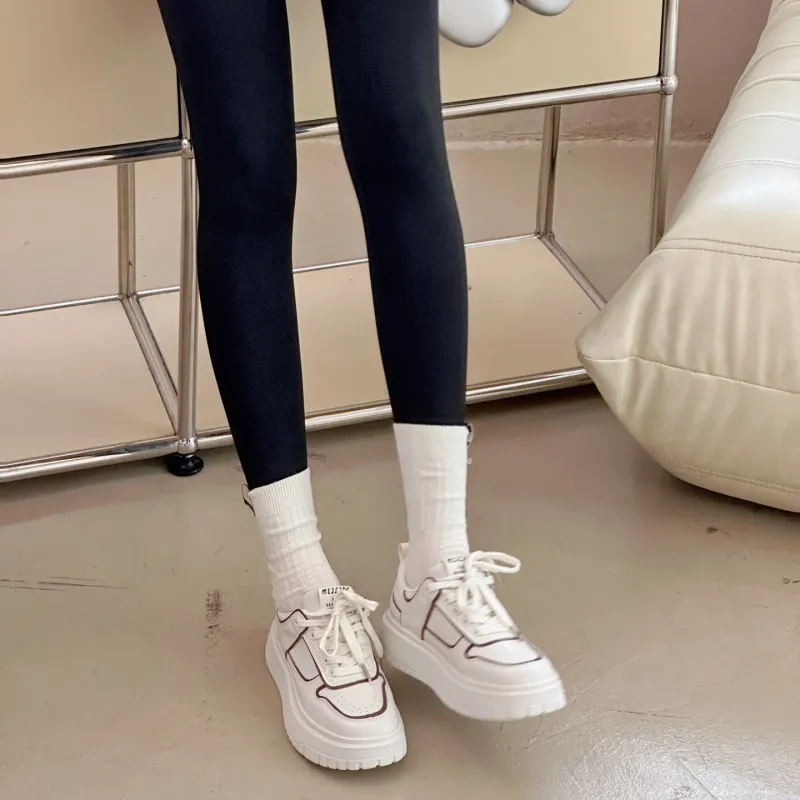 O.L Small White Shoes Low Top Skateboard Shoes Women's-3