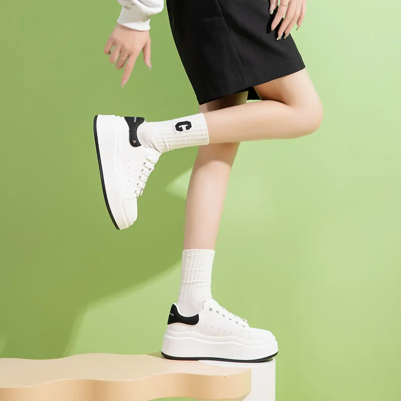 O.L Anti-Slip Wear-Resistant Lightweight Breathable Low-Top Skateboard Shoes Women's-9