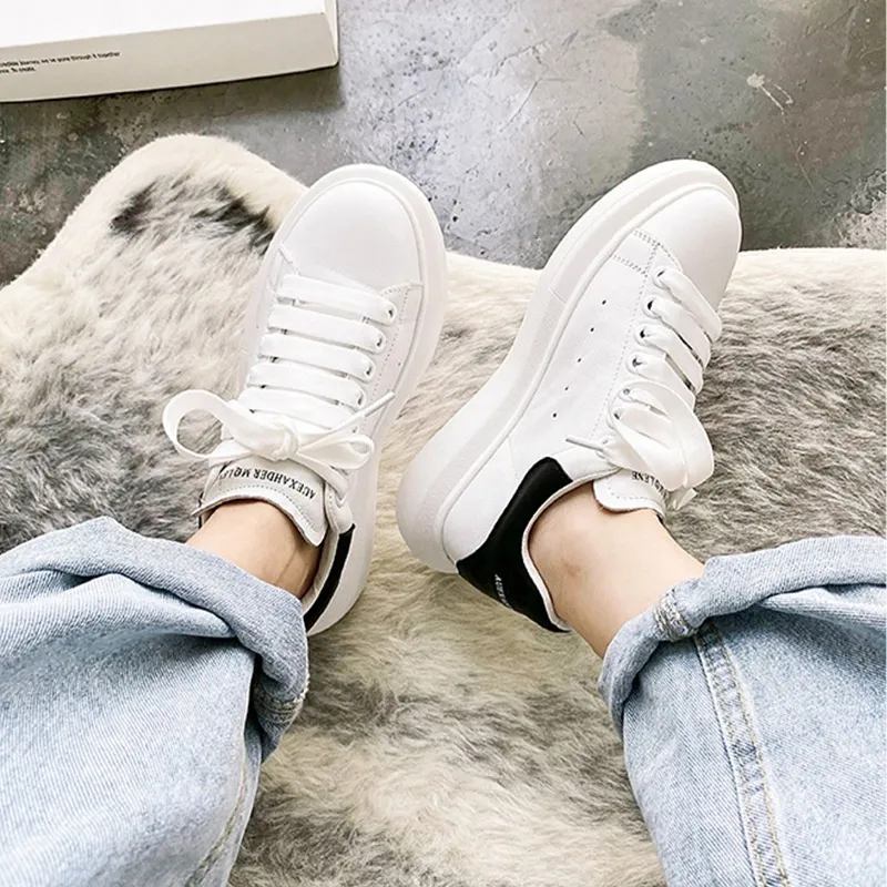 O.L Anti Slip And Wear Resistant Breathable Low Top Skateboard Shoes Women's Black White-5