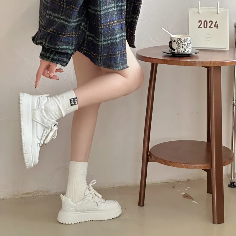 O.L Small White Shoes Low Top Skateboard Shoes Women's-12