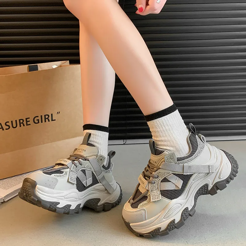 O.L Anti-Slip Wear-Resistant Breathable Height Increasing Low-Top Chunky Sneakers Women's-3
