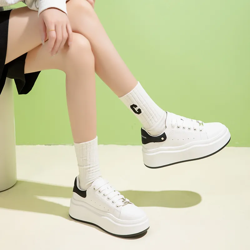 O.L Anti-Slip Wear-Resistant Lightweight Breathable Low-Top Skateboard Shoes Women's-8