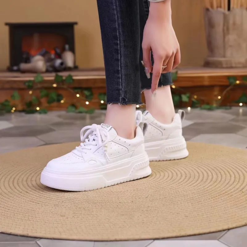 O.L Low Top Skateboard Shoes Women's Ecru-1