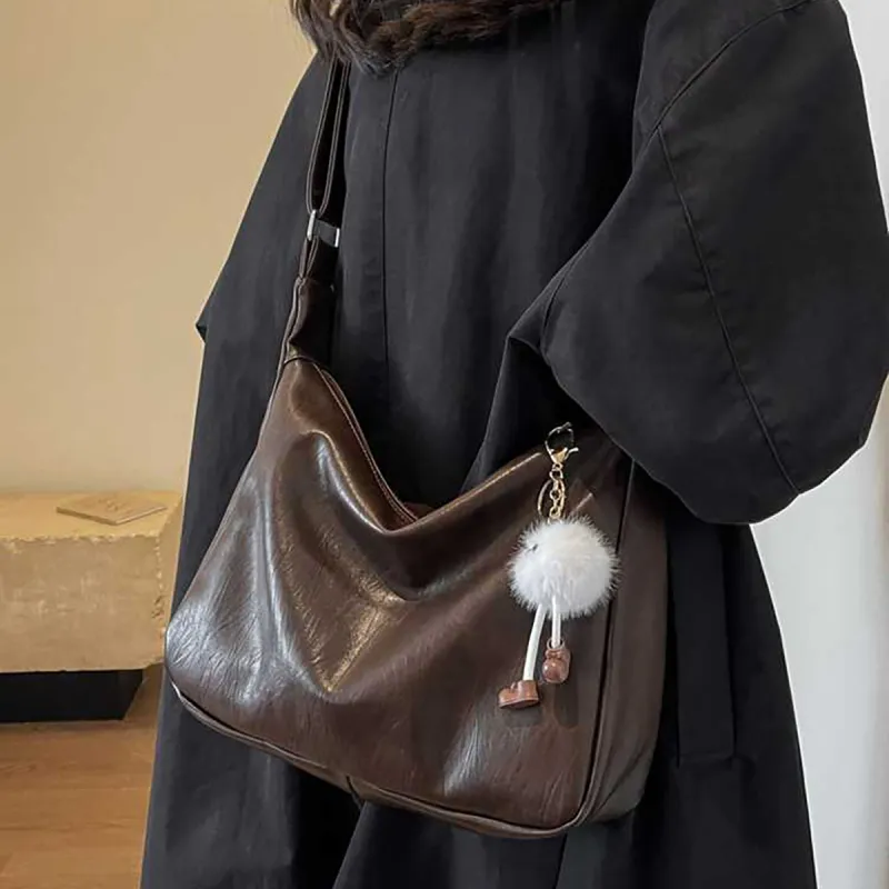 PT'SON Synthetic Leather Underarm Shoulder Bag Regular Women's Coffee/Black-3