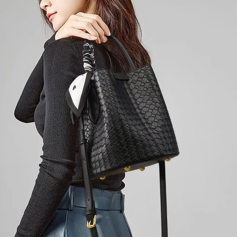PT'SON Synthetic Leather Shoulder Bag Crossbody Bag Handbag Regular Women's Black-1
