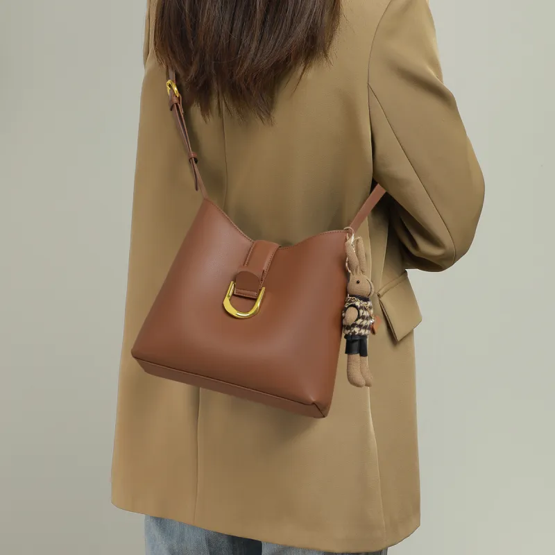 PT'SON Cow Leather Bucket Bag, Underarm Bag, Shoulder Bag Regular Women's Ecru/Brown-9