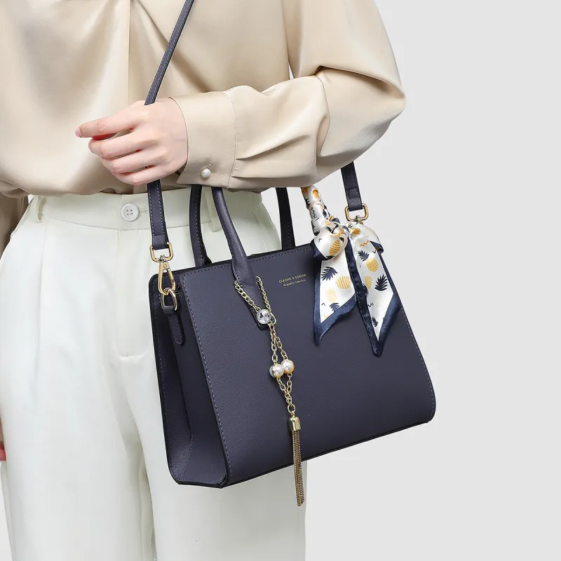 PT'SON Cow Leather Crossbody Bag, Shoulder Bag, Handbag Regular Women's Blue/Ecru-24