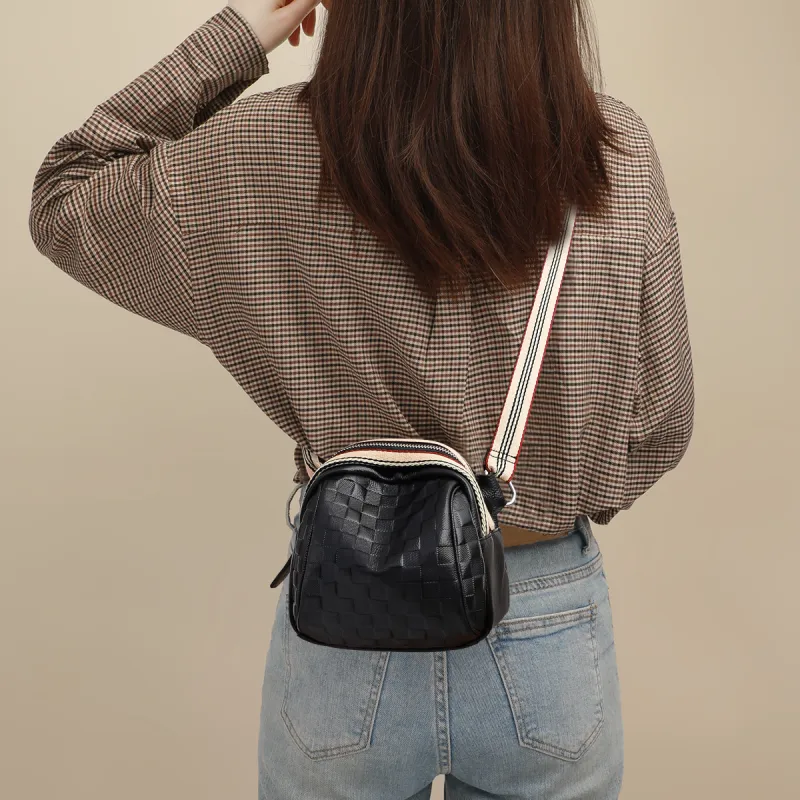PT'SON Cow Leather With Synthetic Leather Shoulder Bag, Crossbody Bag, Dome Bag Regular Women's Black-1
