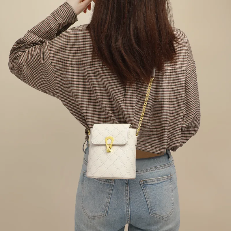 PT'SON Cow Leather With Synthetic Leather Chain Bag, Shoulder Bag, Crossbody Bag Regular Women's Ecru-4